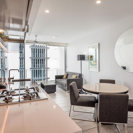 Two Bedroom Apartment On Ann Street Fortitude Valley By Serain Residences ブリスベン エクステリア 写真